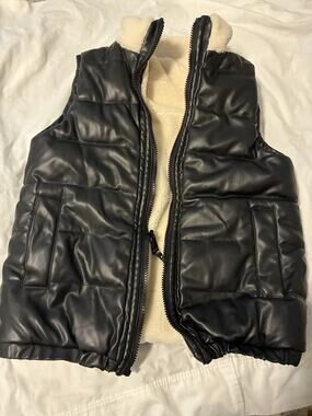 REBECCA MINKOFF Reversible Vest Sherpa Vegan Leather Medium Puffer Apris-Ski